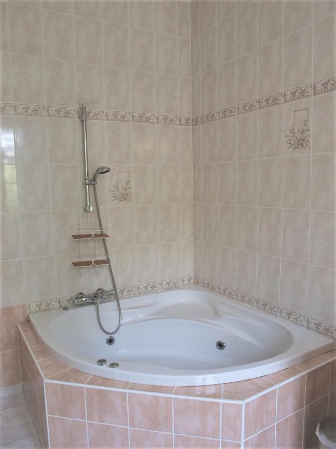 Le Cheminard Bed & Breakfast Feugarolles Ngoại thất bức ảnh