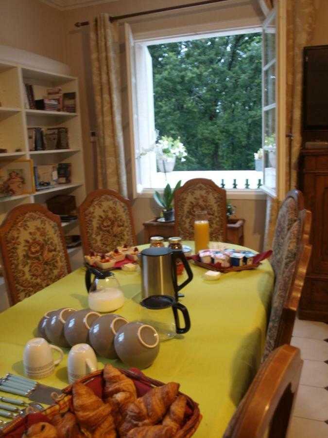 Le Cheminard Bed & Breakfast Feugarolles Ngoại thất bức ảnh