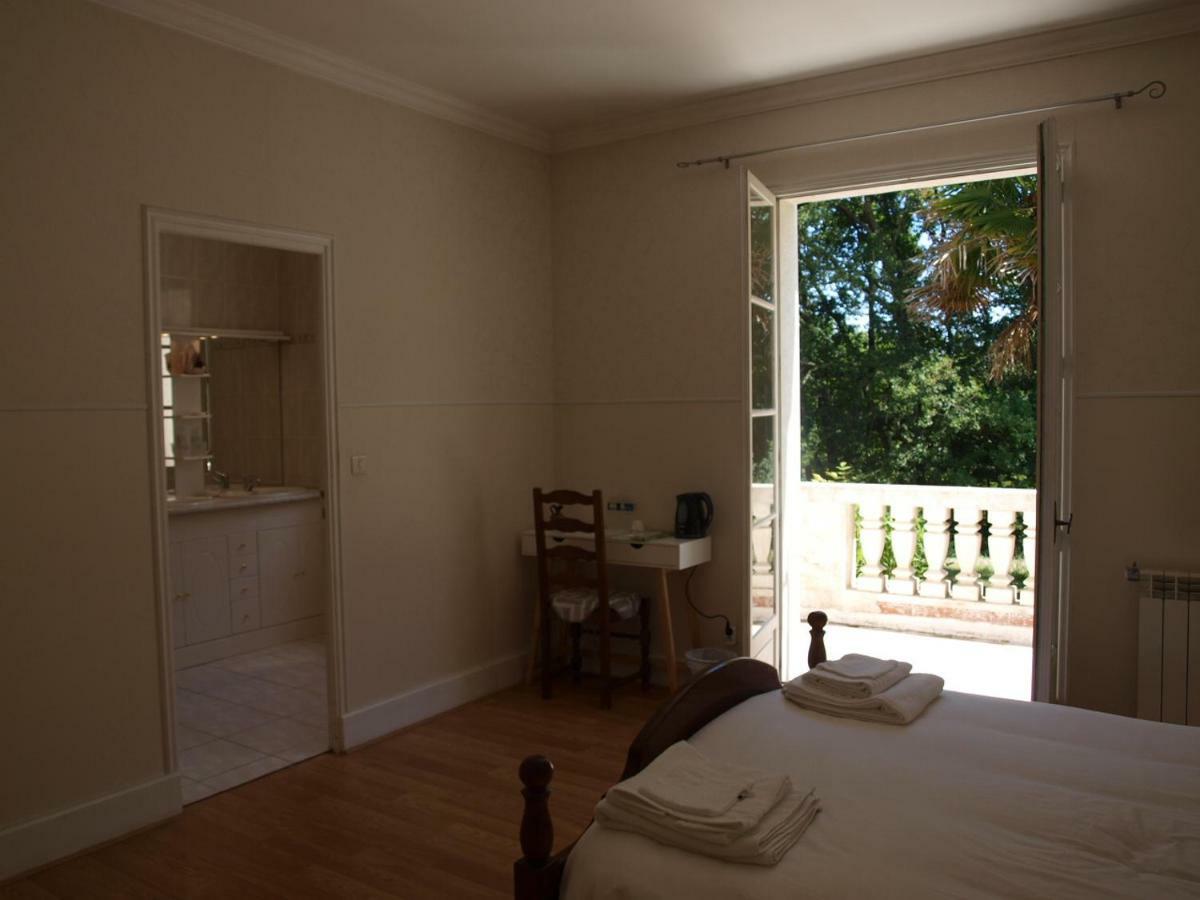 Le Cheminard Bed & Breakfast Feugarolles Ngoại thất bức ảnh
